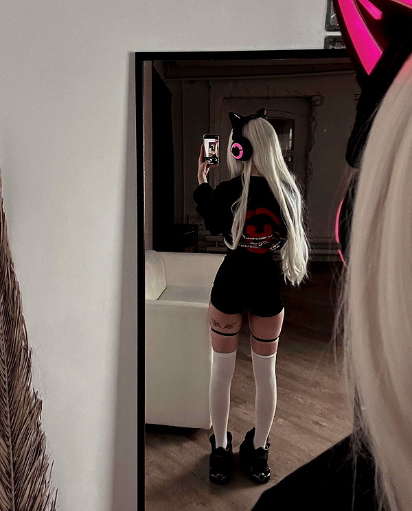 alexsaaart instagram image archive image