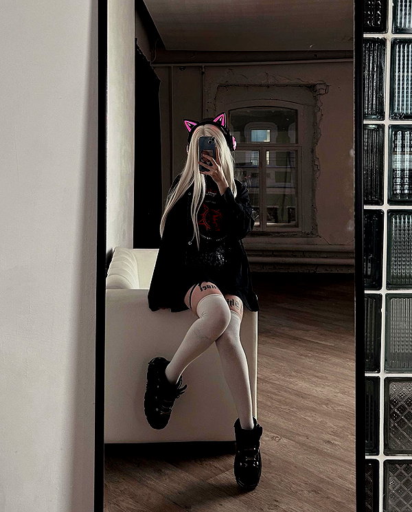 alexsaaart instagram image archive image