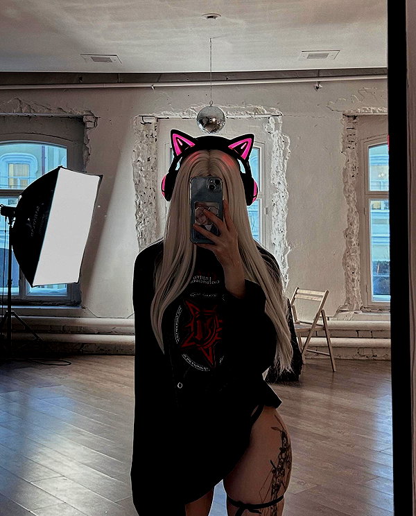 alexsaaart instagram image archive image