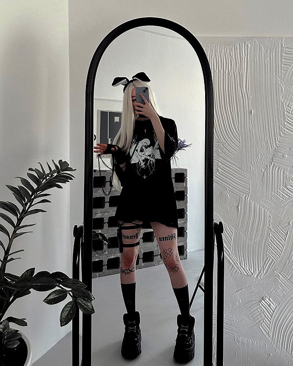 alexsaaart instagram image archive image