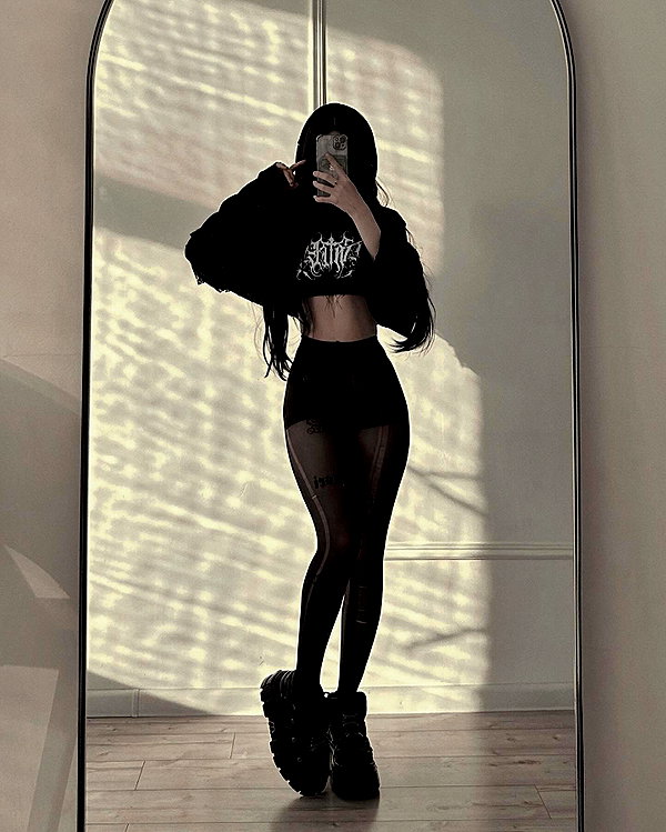 alexsaaart instagram image archive image