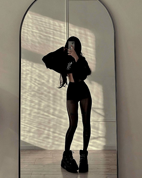 alexsaaart instagram image archive image