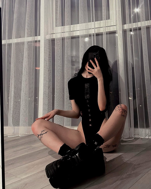 alexsaaart instagram image archive image