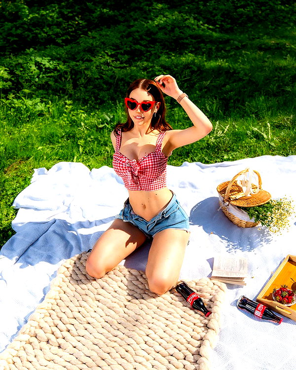 alice_delish instagram image archive image
