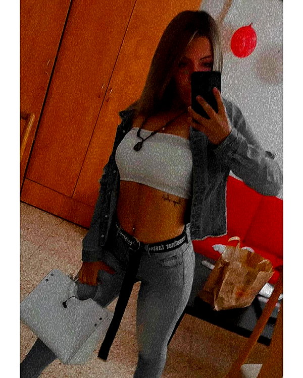 alicia.c555 instagram image archive image