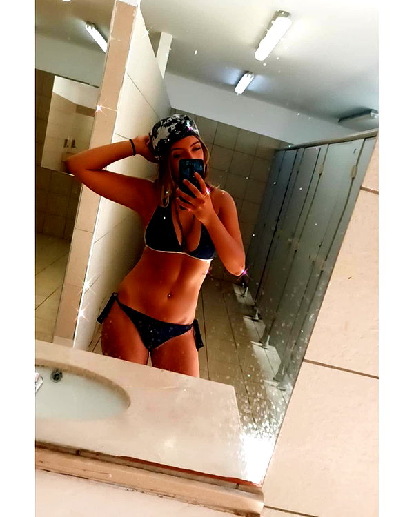 alicia.c555 instagram image archive image