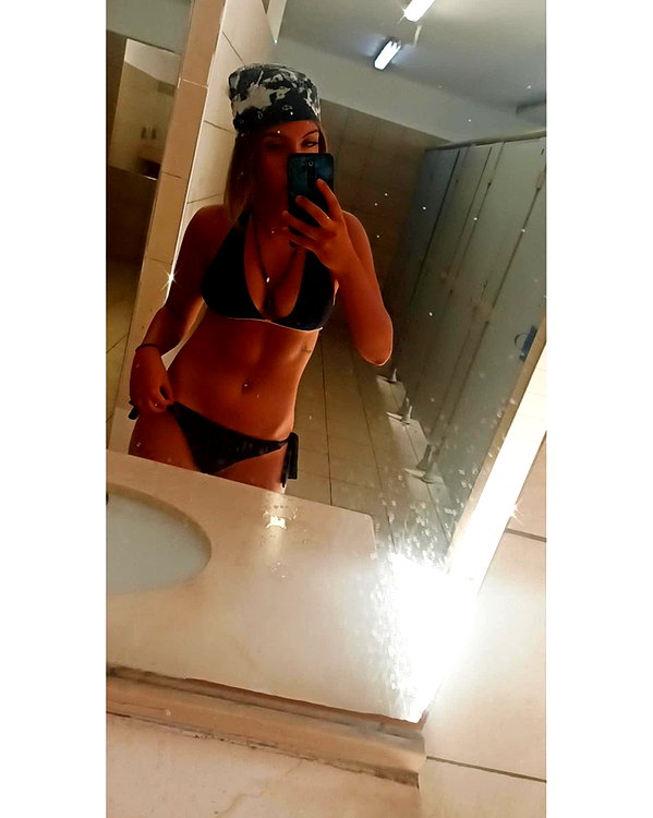 alicia.c555 instagram image archive image