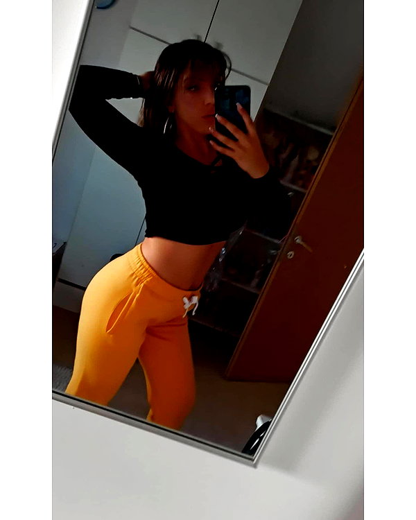 alicia.c555 instagram image archive image