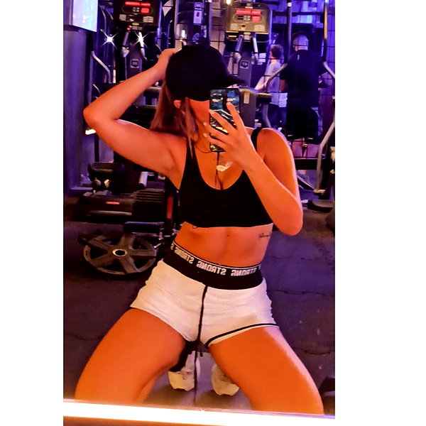 alicia.c555 instagram image archive image