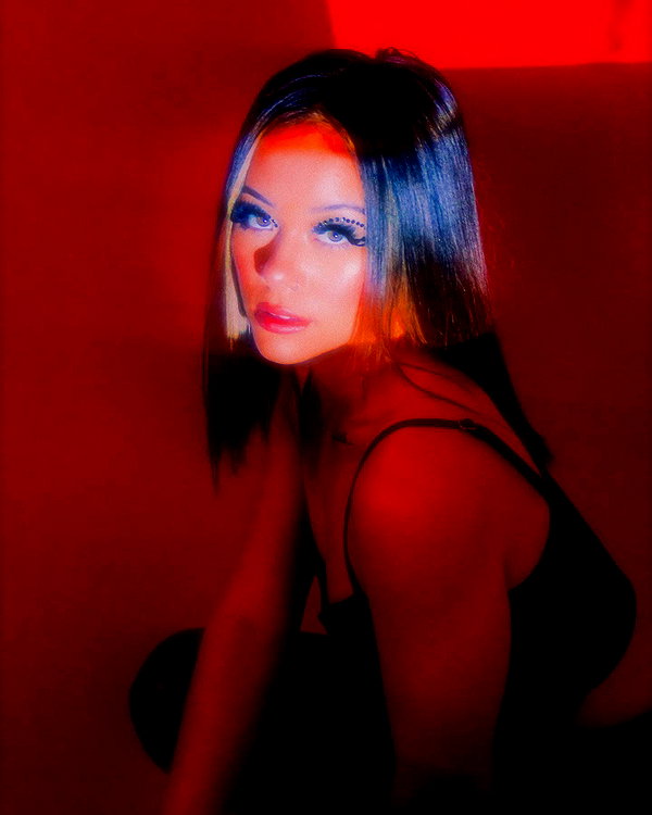 alinaapascalee instagram image archive image