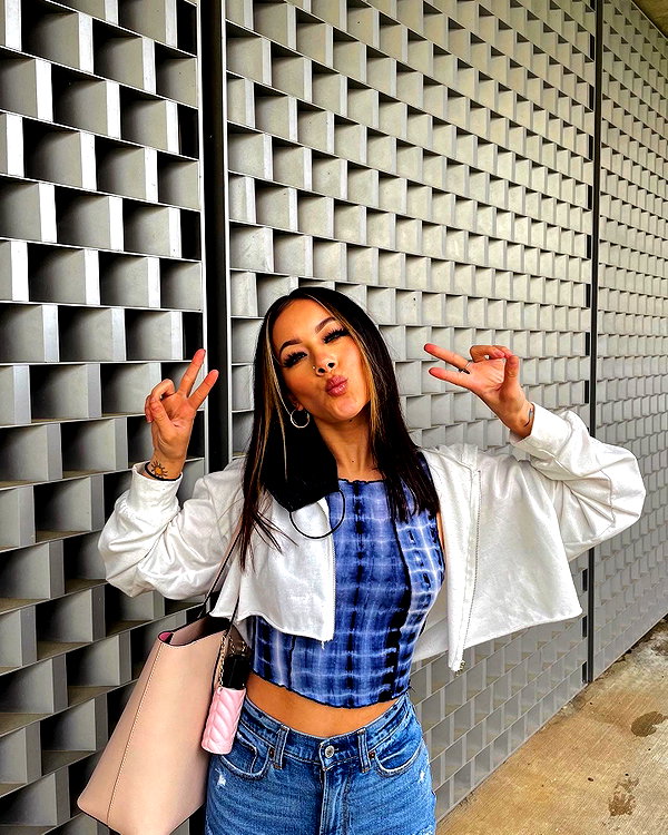 alinaapascalee instagram image archive image