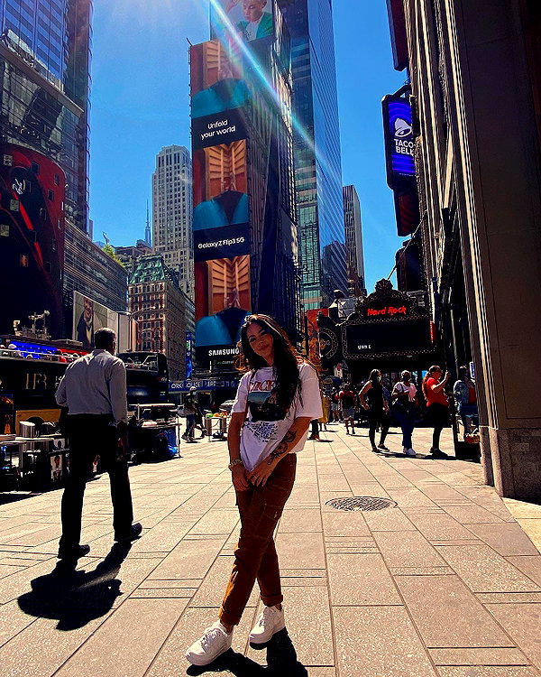 alinaapascalee instagram image archive image