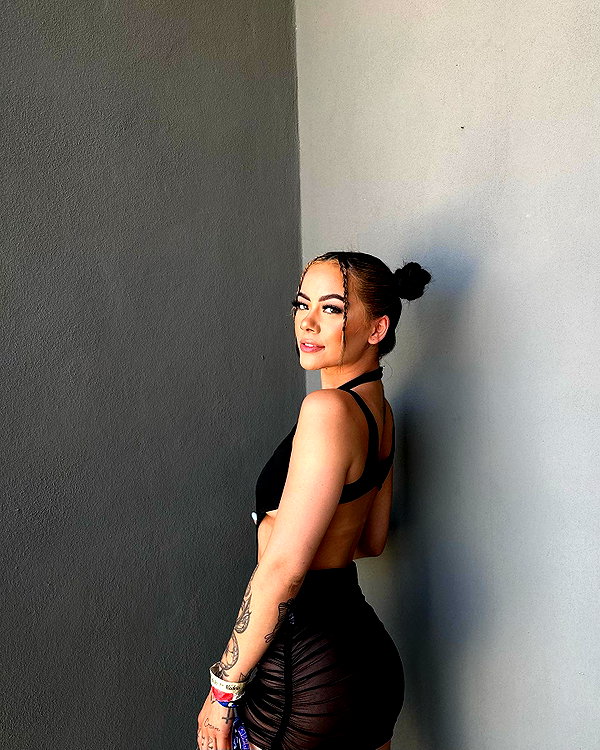alinaapascalee instagram image archive image