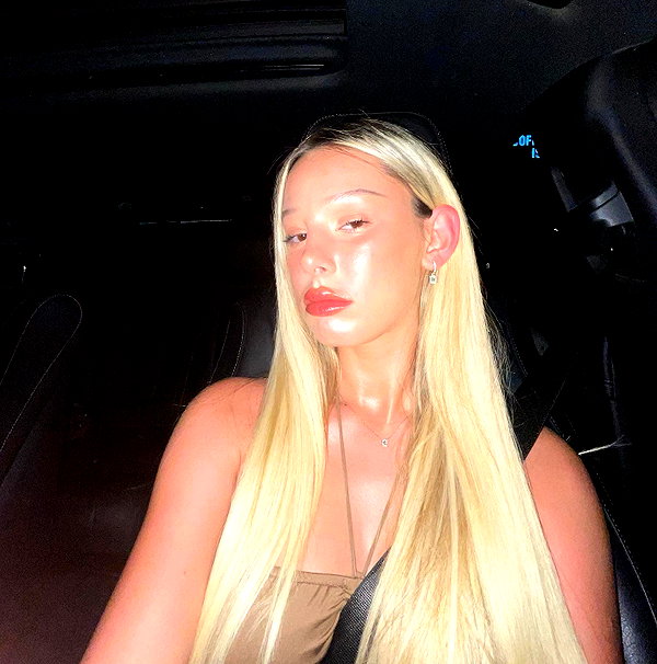 alineborinsky instagram image archive image
