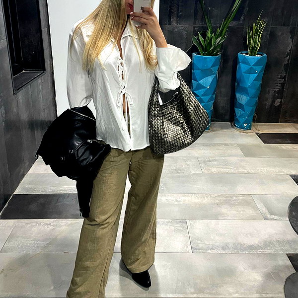 alineborinsky instagram image archive image