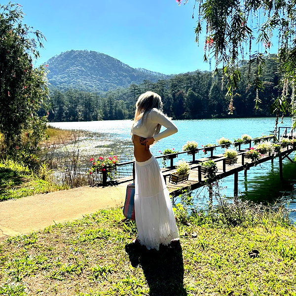 alineborinsky instagram image archive image