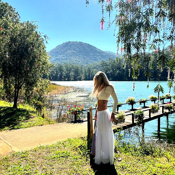 alineborinsky instagram image archive image