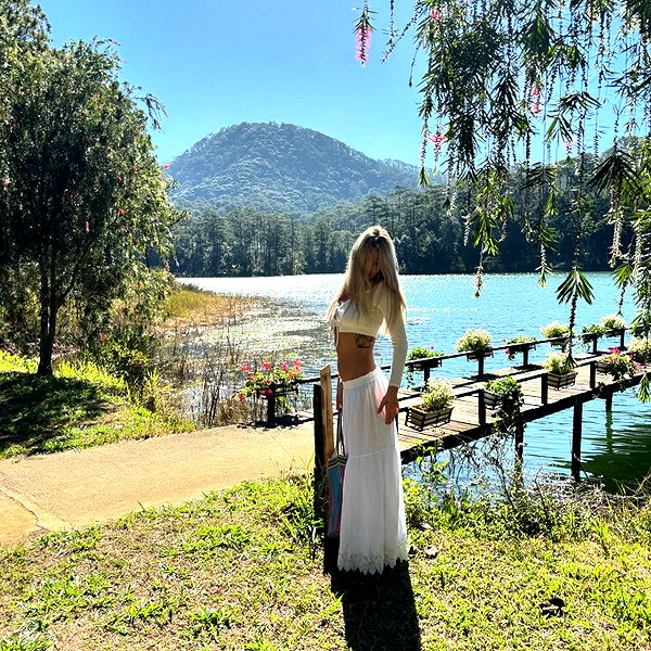 alineborinsky instagram image archive image