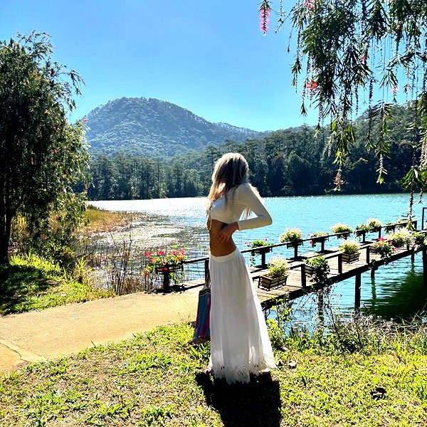 alineborinsky instagram image archive image