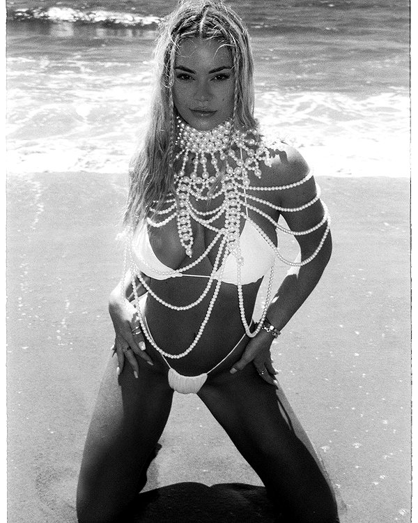 alipentz instagram image archive image