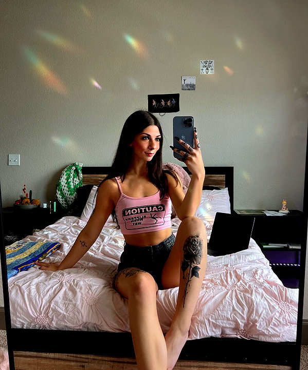 allie_paigexoxo instagram image archive image