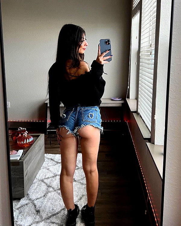 allie_paigexoxo instagram image archive image