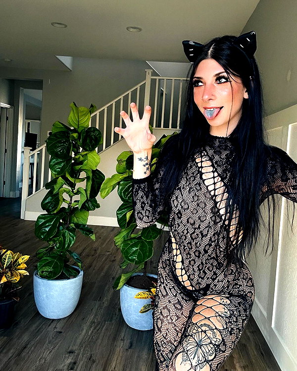 allie_paigexoxo instagram image archive image