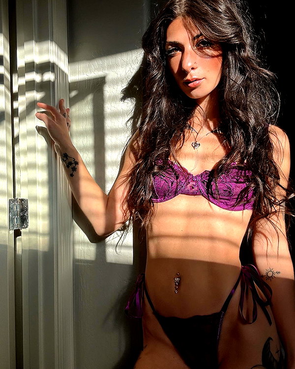 allie_paigexoxo instagram image archive image
