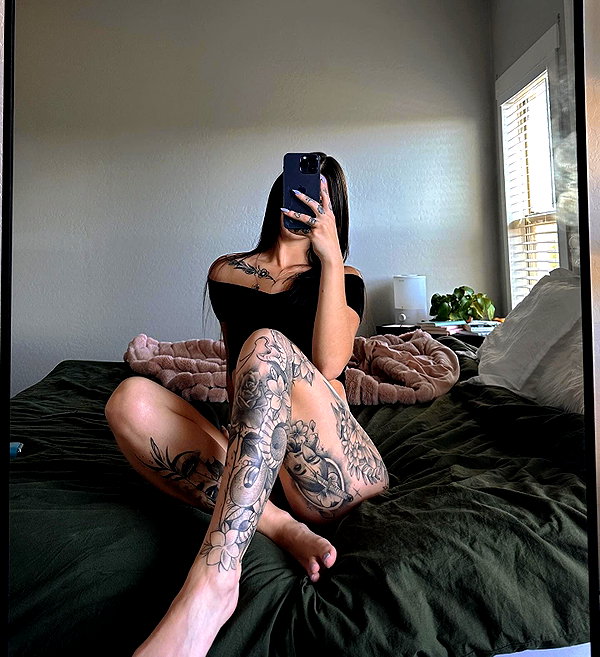 allie_paigexoxo instagram image archive image