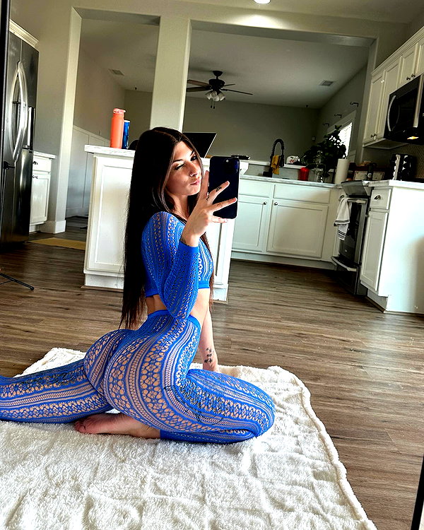 allie_paigexoxo instagram image archive image