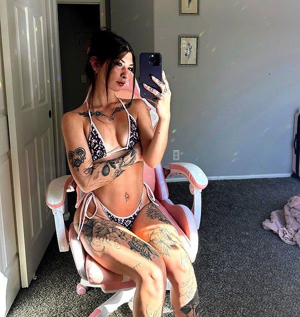 allie_paigexoxo instagram image archive image