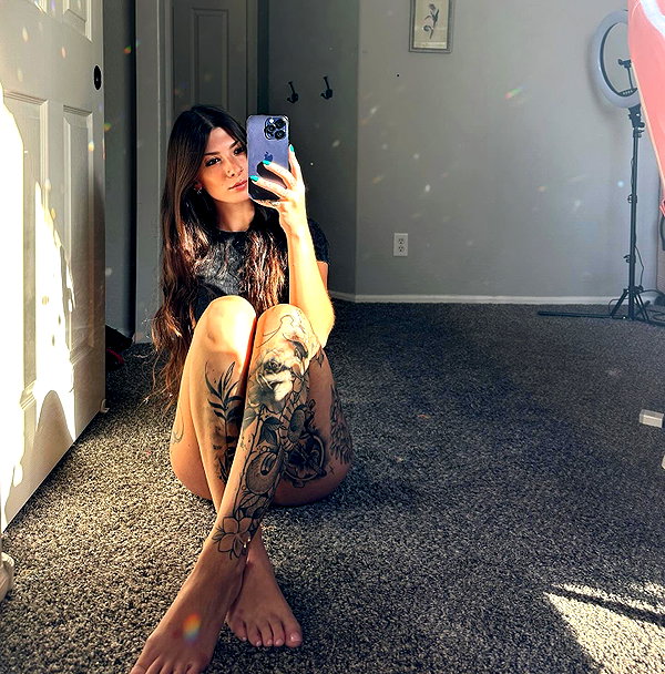 allie_paigexoxo instagram image archive image