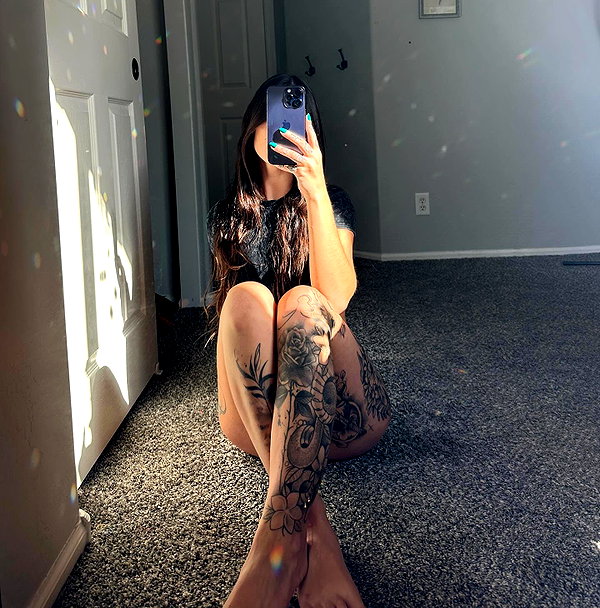 allie_paigexoxo instagram image archive image