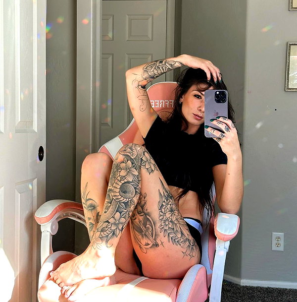 allie_paigexoxo instagram image archive image