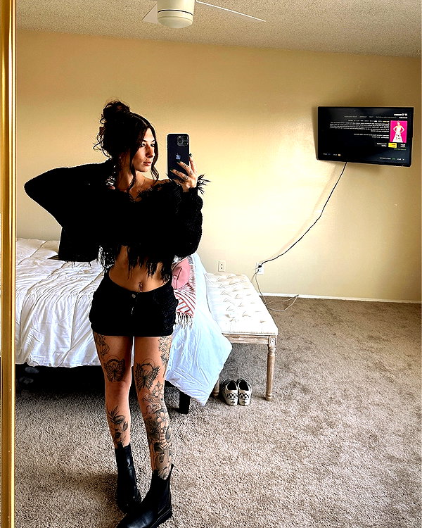 allieblossompaige instagram image archive image