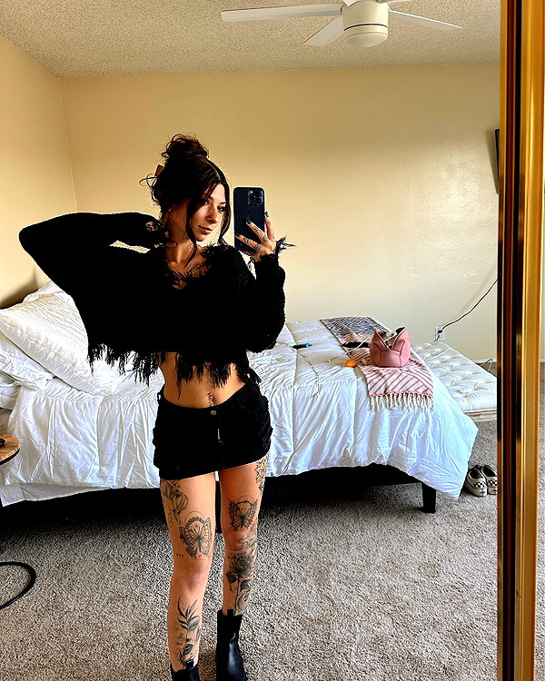 allieblossompaige instagram image archive image