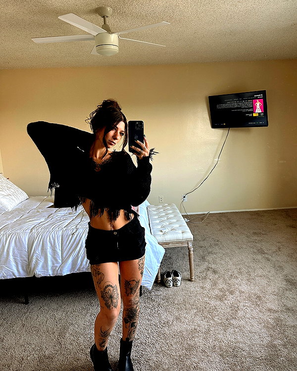 allieblossompaige instagram image archive image