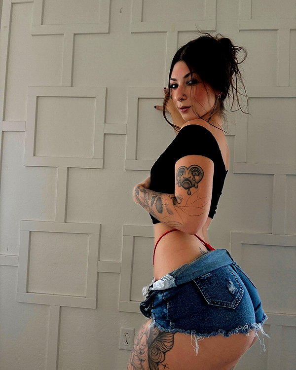 allieblossompaige instagram image archive image
