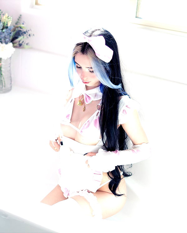 alyri_tv instagram image archive image
