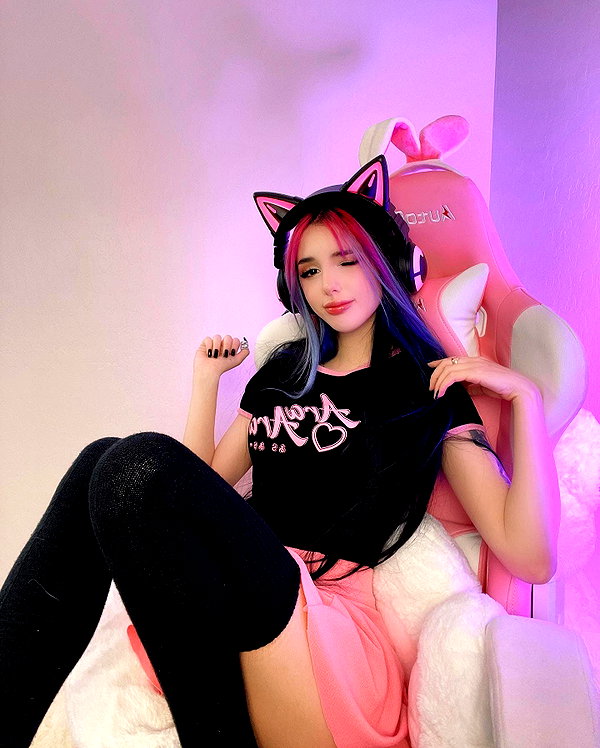 alyri_tv instagram image archive image