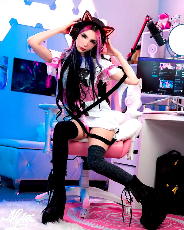 alyri_tv instagram image archive image