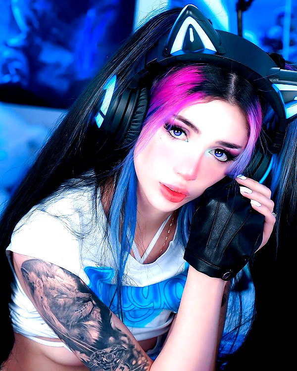 alyri_tv instagram image archive image