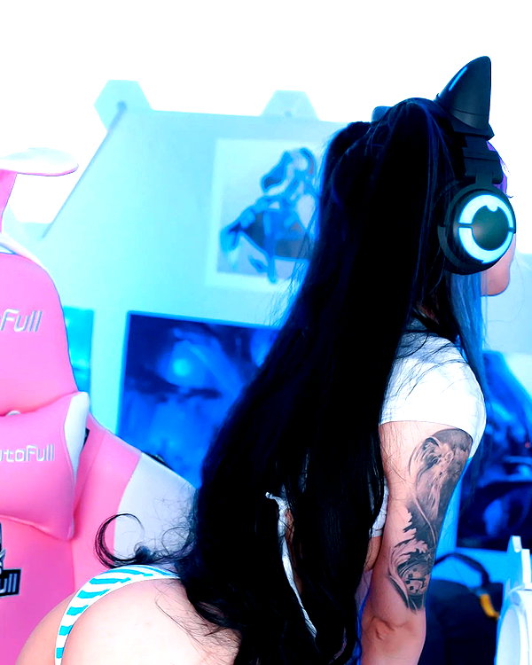 alyri_tv instagram image archive image