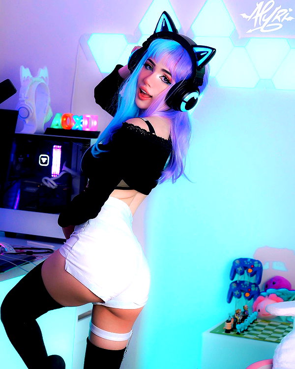 alyri_tv instagram image archive image