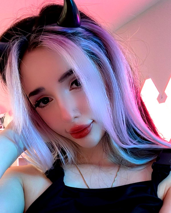 alyri_tv instagram image archive image