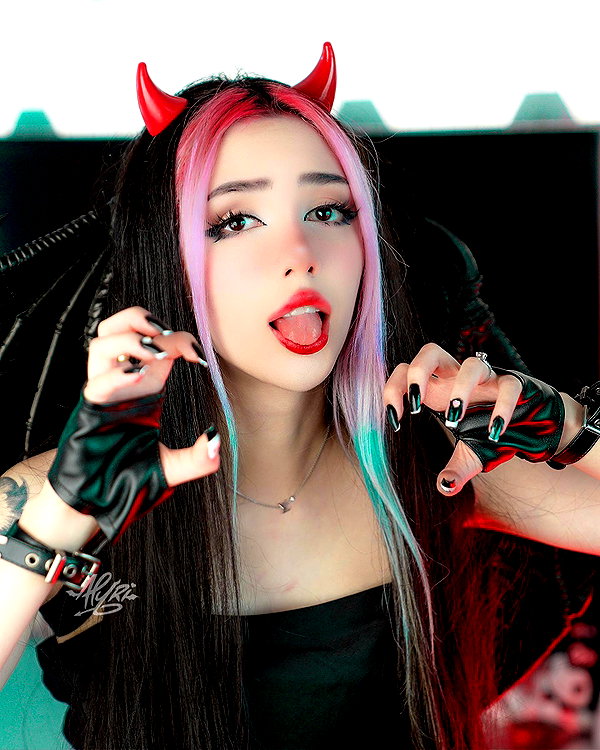 alyri_tv instagram image archive image