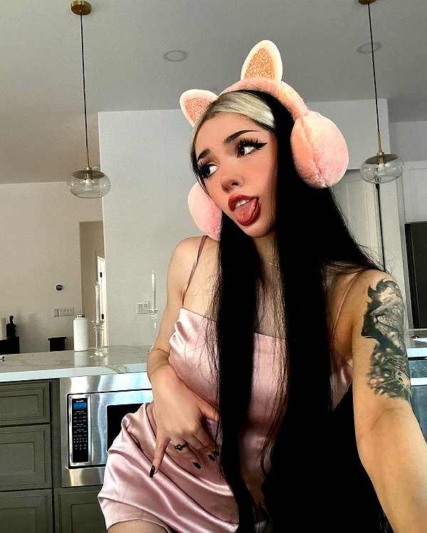 alyri_tv instagram image archive image
