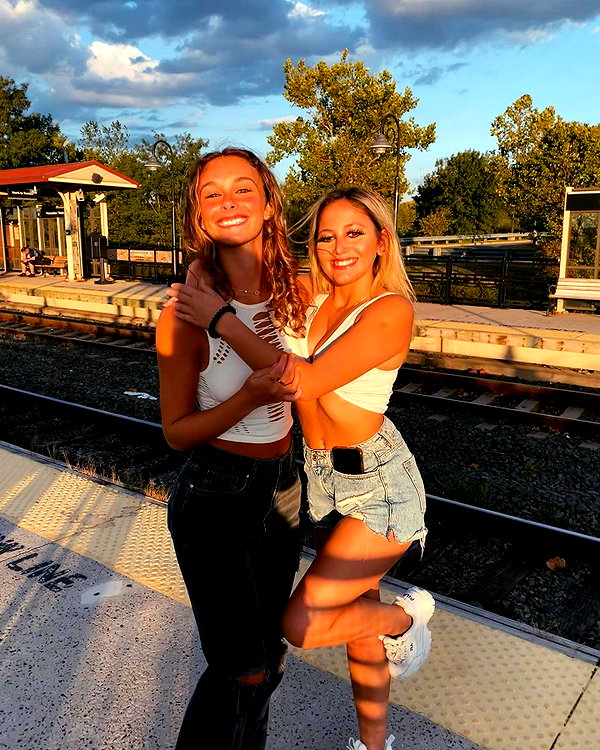 alyssa.lukens instagram image archive image