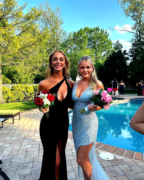 alyssa.lukens instagram image archive image