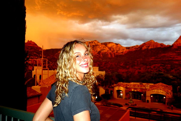 alyssa.lukens instagram image archive image